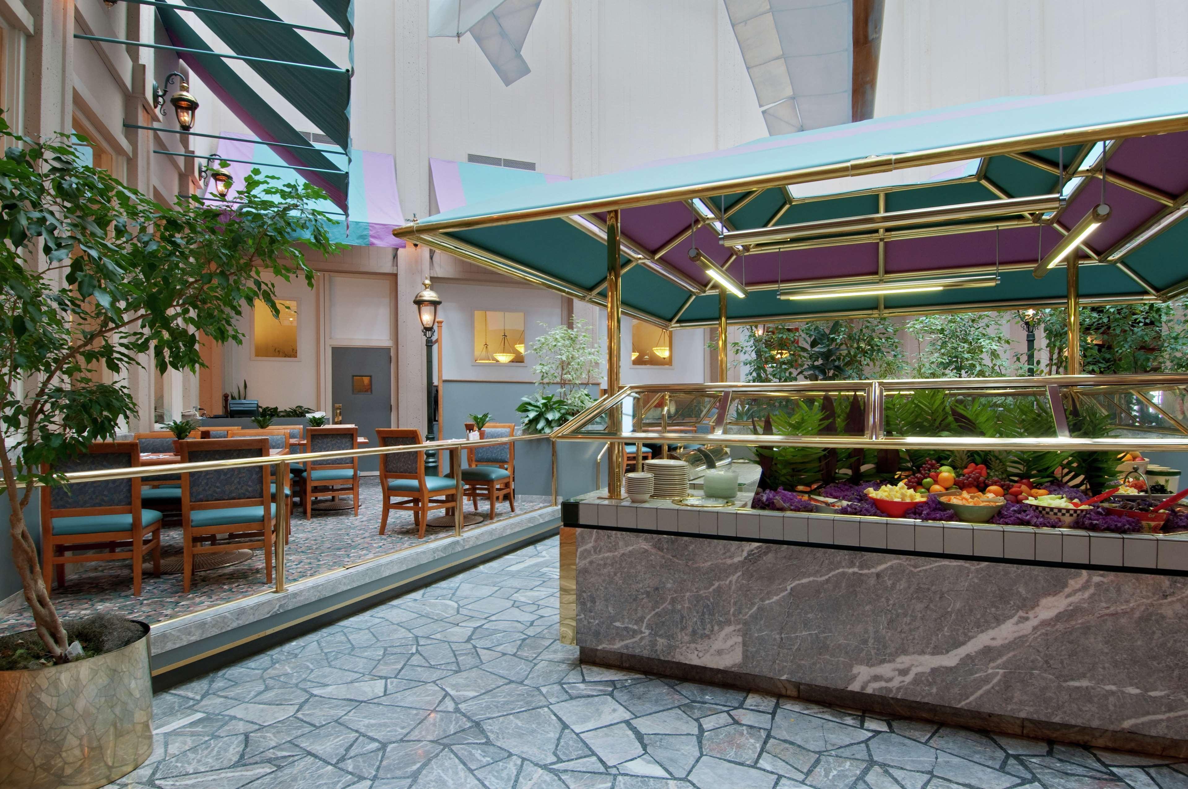 Отель Hilton Oakland Airport Ресторан фото