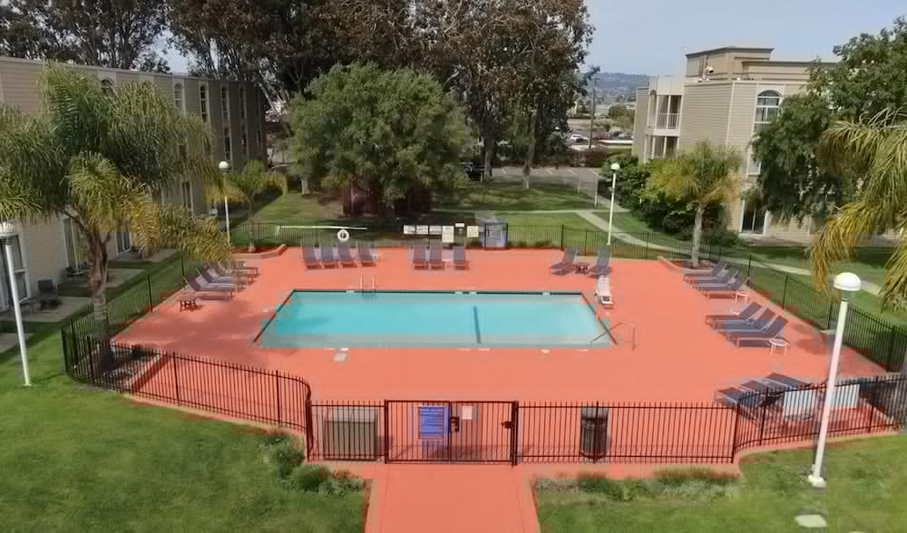 Отель Hilton Oakland Airport Экстерьер фото